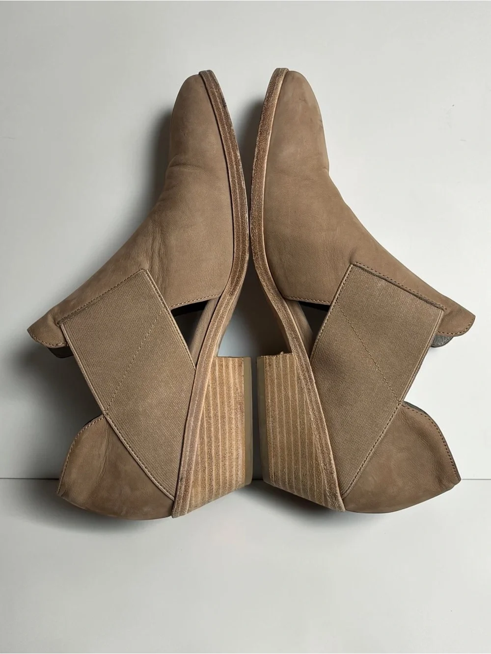 Eileen Fisher Perry Tumbled Nubuck Cutout Booties Tan 9
